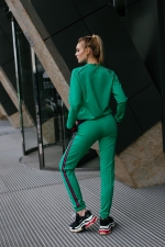 Костюм URA зеленый c узкими брюками